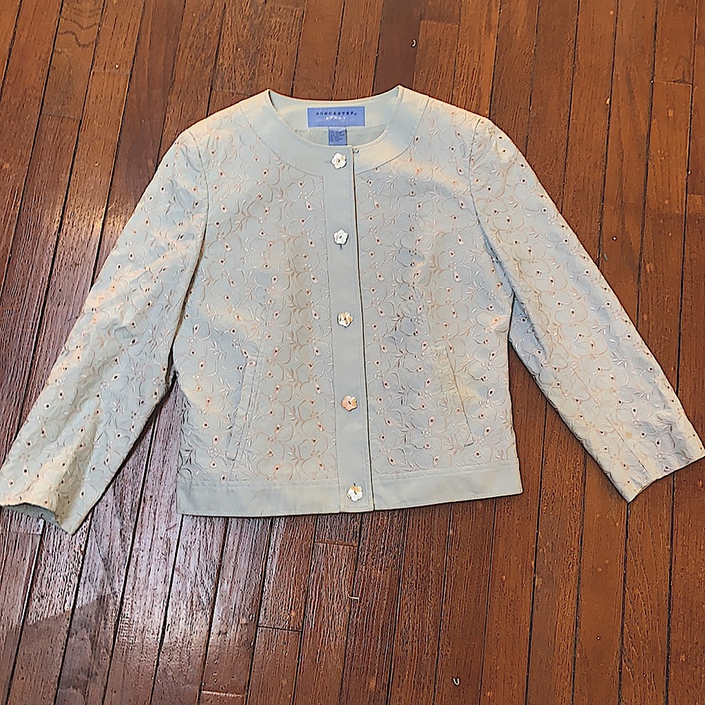 Size14 floral print with baby blue cloth from Doncaster with flower buttons